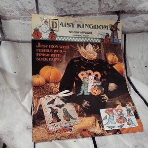 Vintage Daisy Kingdom No Sew Applique Boo Troop